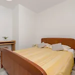 Apartment Mila Ii