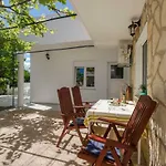 Mila Ii Apartment *