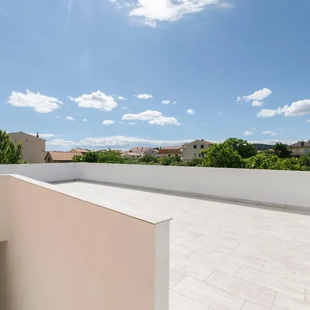 Apartment Mila Ii *