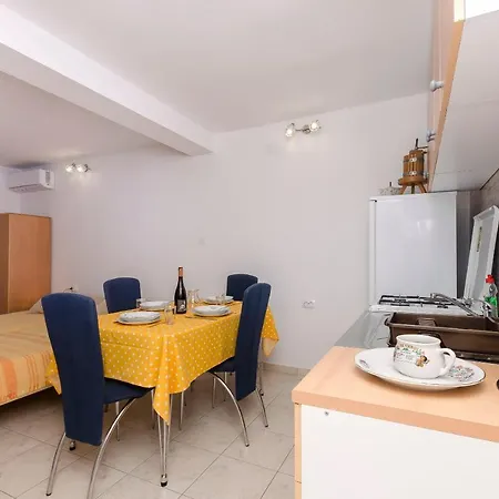 Mila Ii Tribunj (Sibenik-Knin)