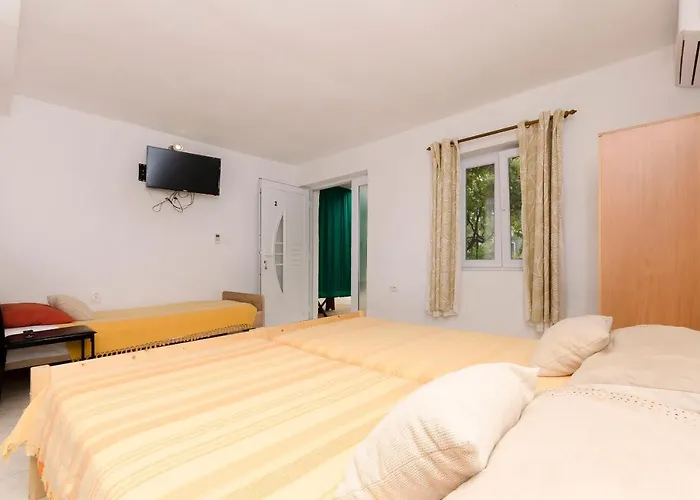 Apartment Mila Ii Tribunj (Sibenik-Knin)