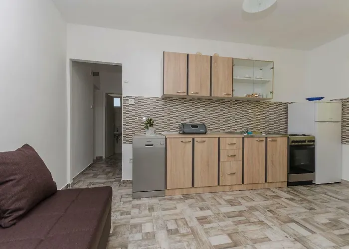 Mila Ii * Tribunj (Sibenik-Knin)