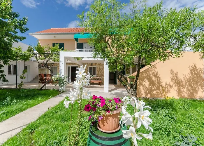 Mila Ii * Tribunj (Sibenik-Knin)